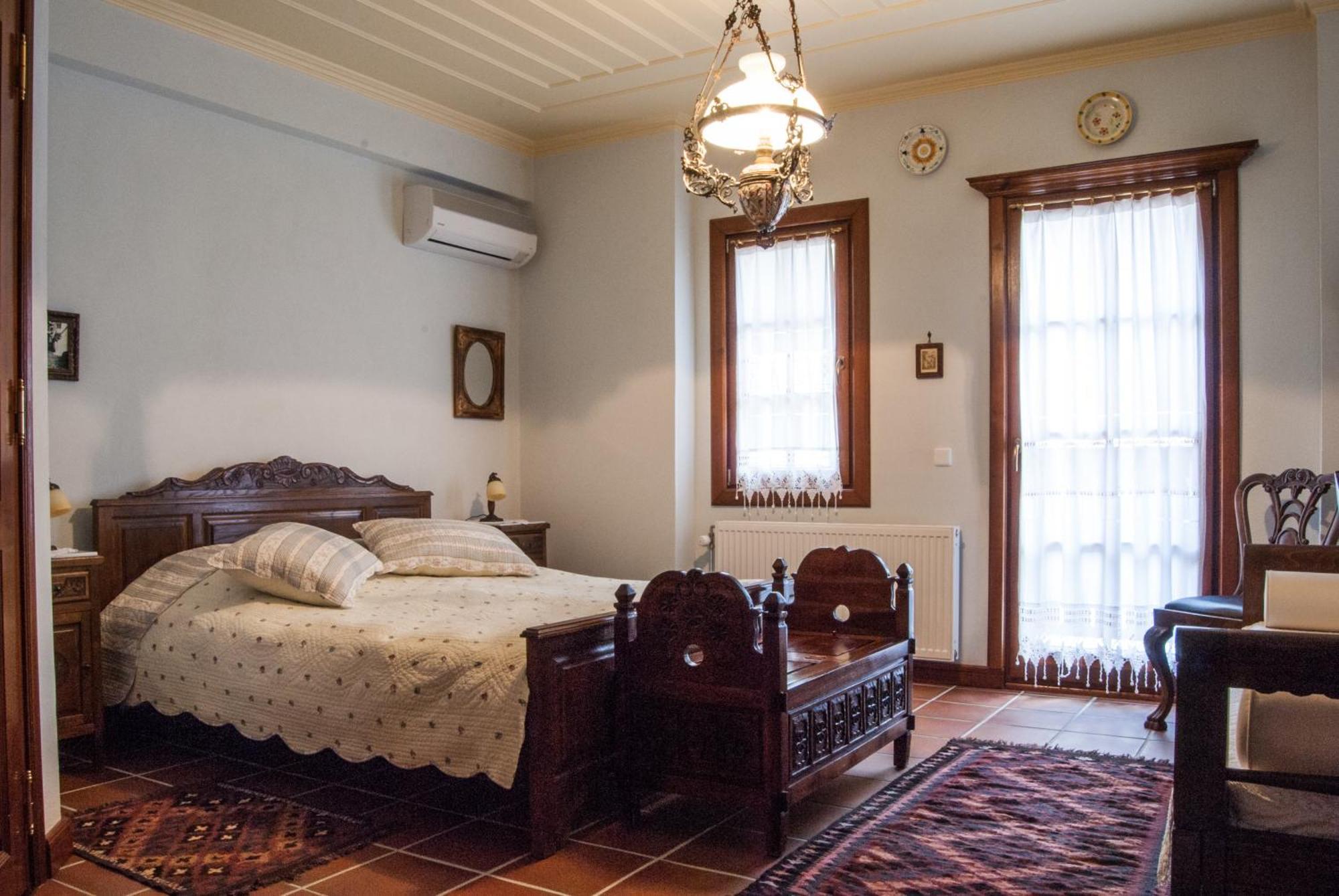 Viraggas Traditional Hotel Vrástama Buitenkant foto