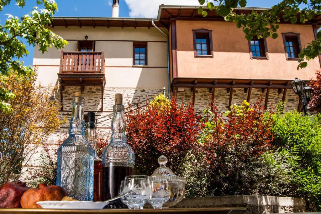 Viraggas Traditional Hotel Vrástama Buitenkant foto